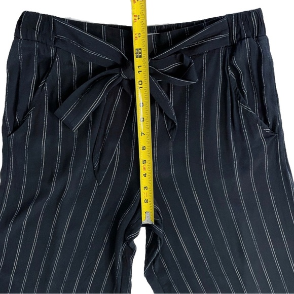 Wilfred Aritzia Black White Pinstripe Tie Waist Wide Leg Pants Women’s M - Picture 12 of 13